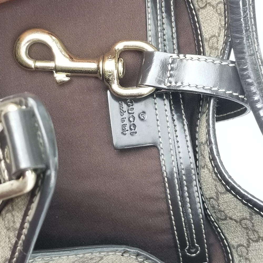 Gucci GG Supreme Vintage Bardot Hobo Shoulder Bag - Picture 11 of 16